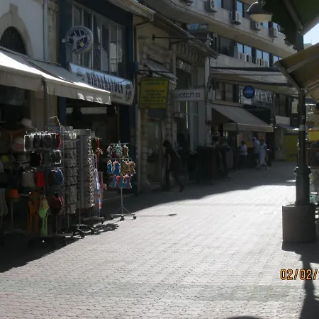 213 Vines * Pissouri